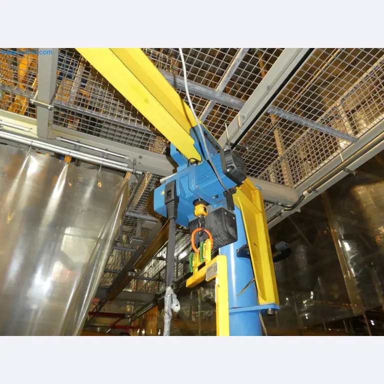 Robots, equipos de soldadura y accesorios de montaje de la industria del automóvil-3