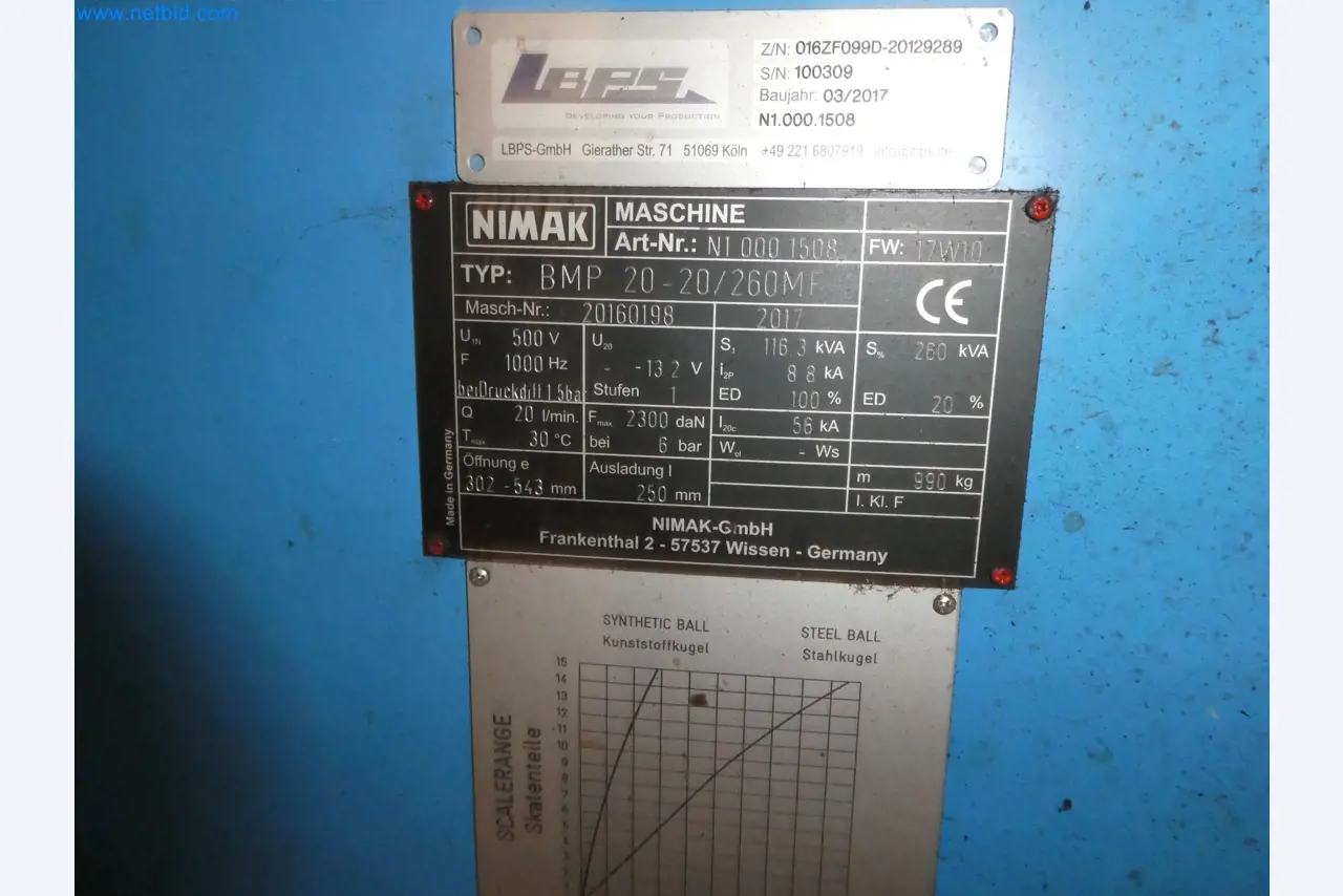 Robots, equipos de soldadura y accesorios de montaje de la industria del automóvil-4