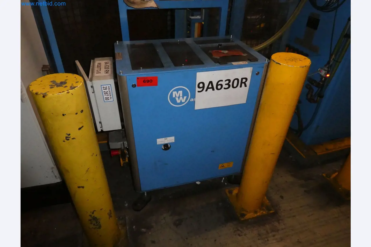 Robots, equipos de soldadura y accesorios de montaje de la industria del automóvil-5