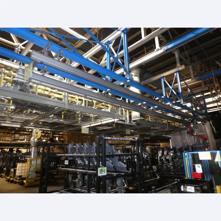 Robôs, equipamento de soldadura e acessórios de montagem da indústria automóvel-2