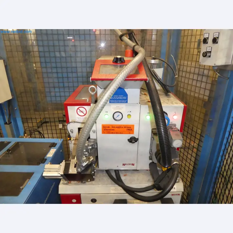 Robôs, equipamento de soldadura e acessórios de montagem da indústria automóvel-4