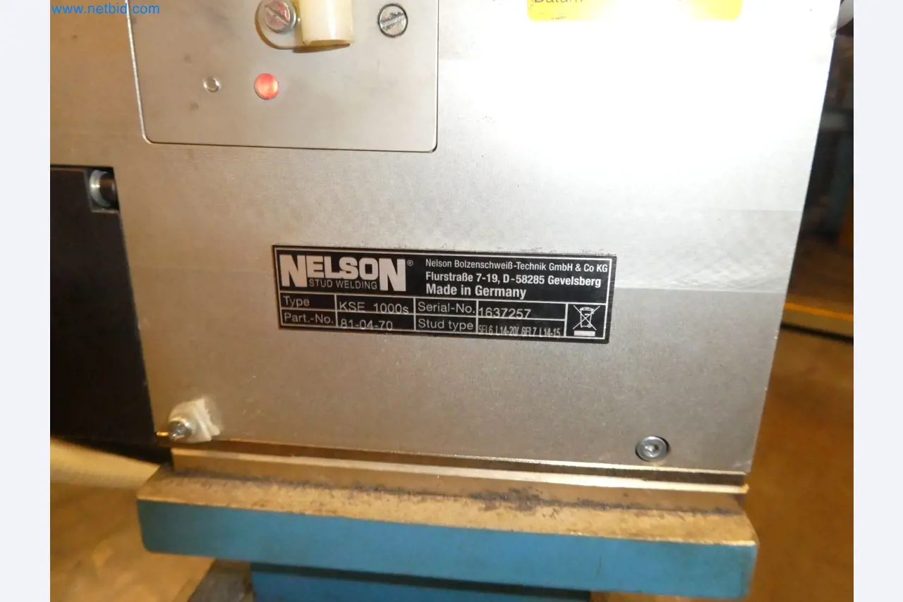 Robôs, equipamento de soldadura e acessórios de montagem da indústria automóvel-7