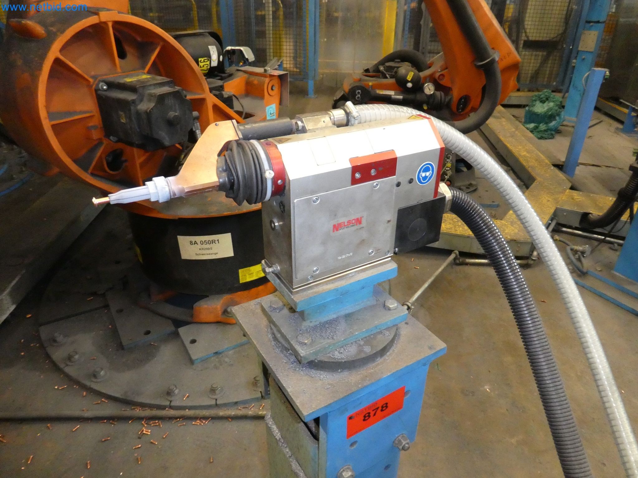 Robôs, equipamento de soldadura e acessórios de montagem da indústria automóvel-8