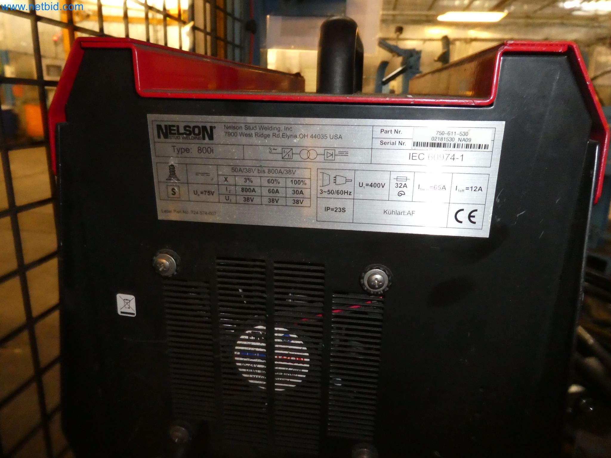 Robots, equipos de soldadura y accesorios de montaje de la industria del automóvil-1