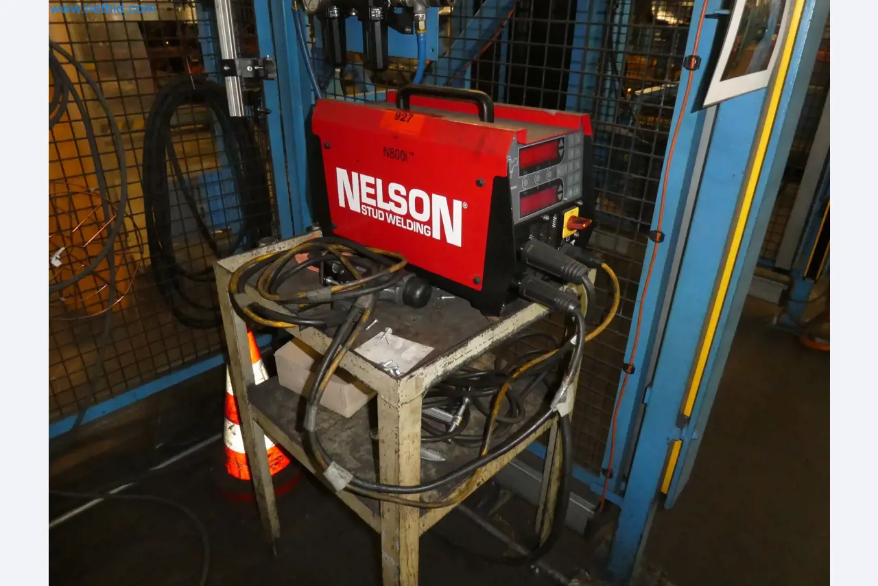 Robots, equipos de soldadura y accesorios de montaje de la industria del automóvil-2