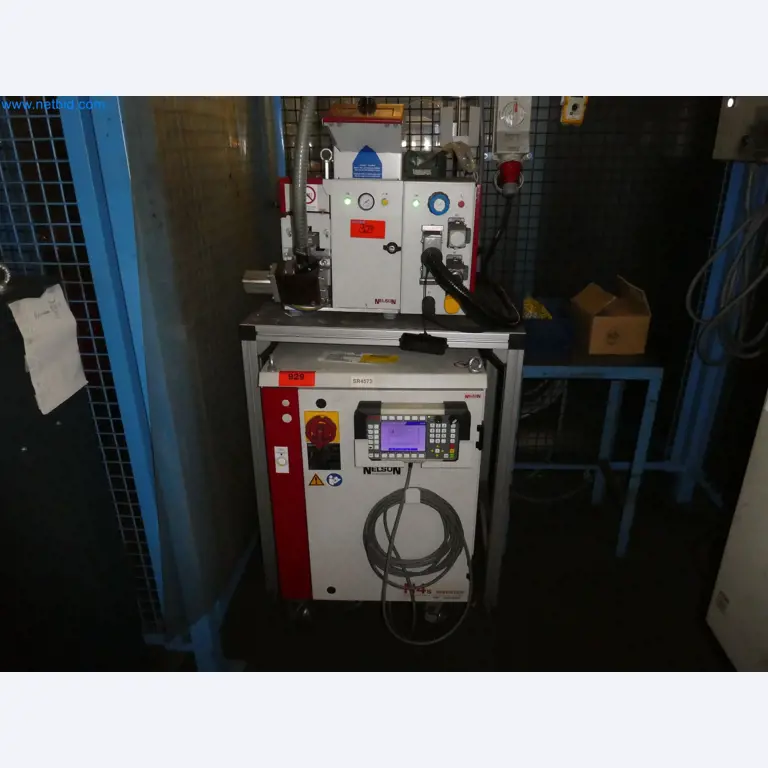 Robots, equipos de soldadura y accesorios de montaje de la industria del automóvil-3