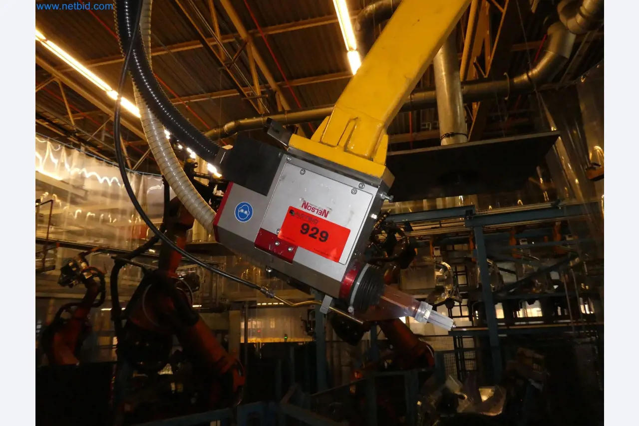 Robots, equipos de soldadura y accesorios de montaje de la industria del automóvil-7