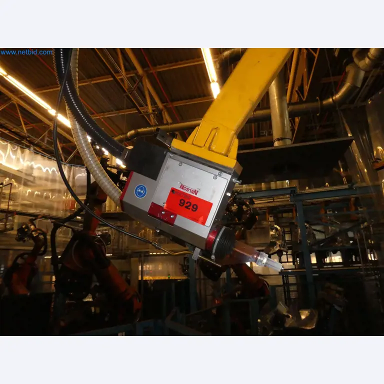 Robots, equipos de soldadura y accesorios de montaje de la industria del automóvil-7
