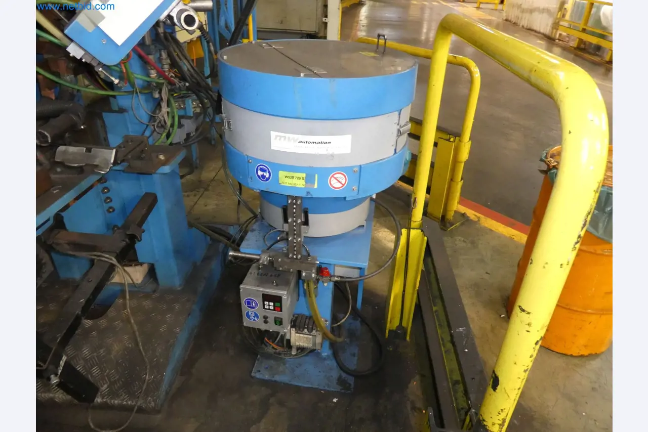 Robots, equipos de soldadura y accesorios de montaje de la industria del automóvil-2