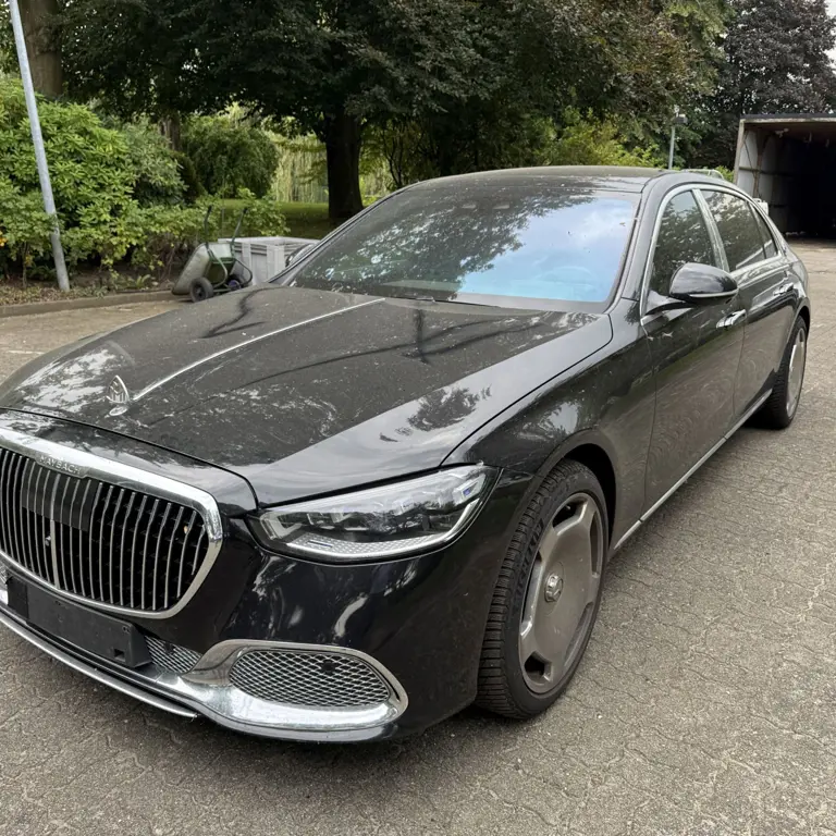 Auto Mercedes-Benz Maybach S 580 4.0