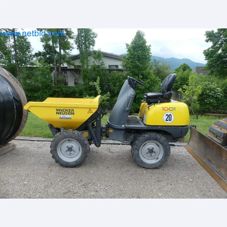 Tombereau sur pneus Wacker Neuson D01-04 1001 - polyvalent, maniable et compact-1