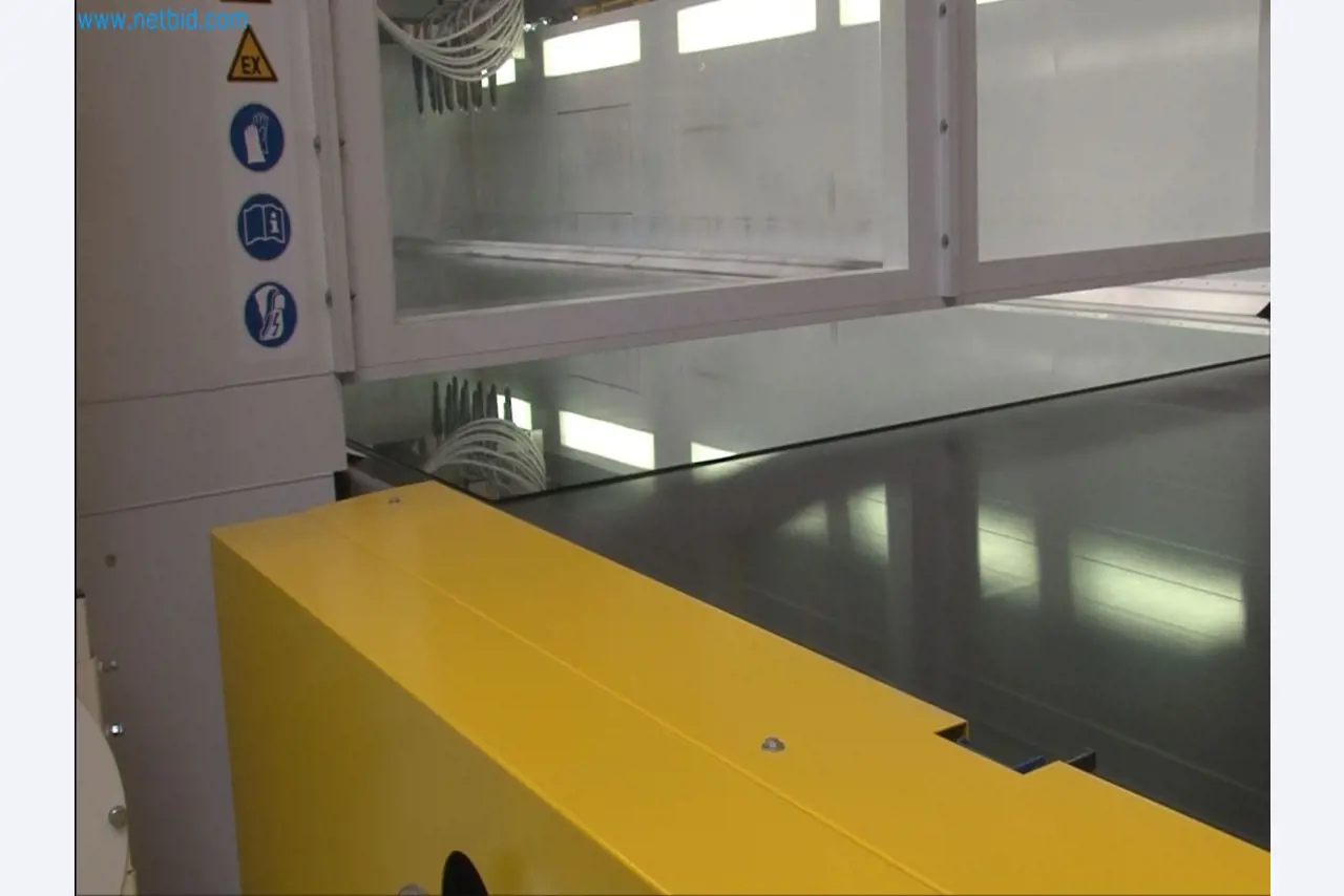 Verkauf einer neuwertigen Pulverbeschichtungs- und Sicherheitsglasanlage (Ausstellungsmaschine)-27