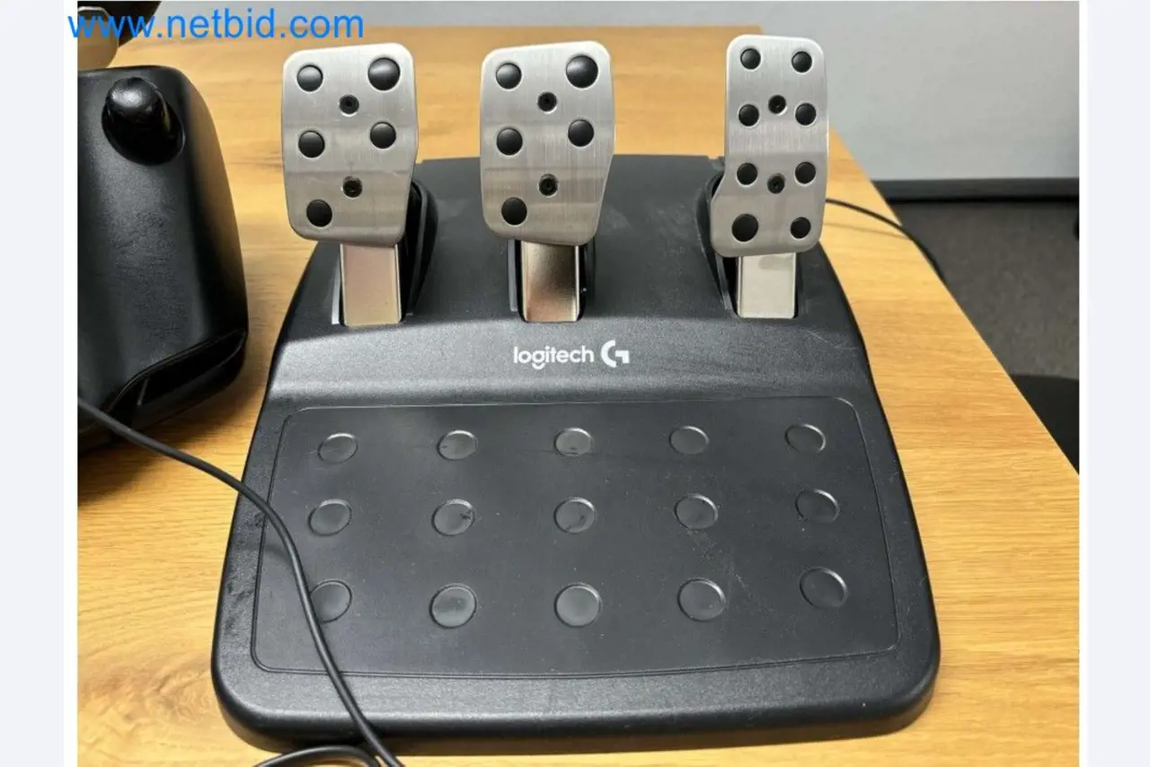 Visokokakovostni igralni računalnik z dodatki-10