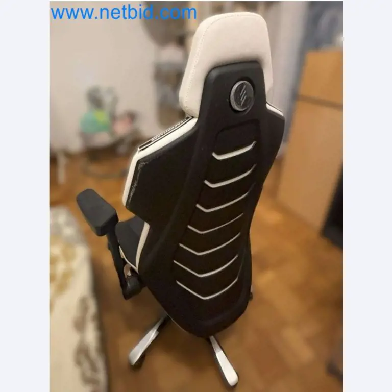 Visokokakovostni igralni računalnik z dodatki-12