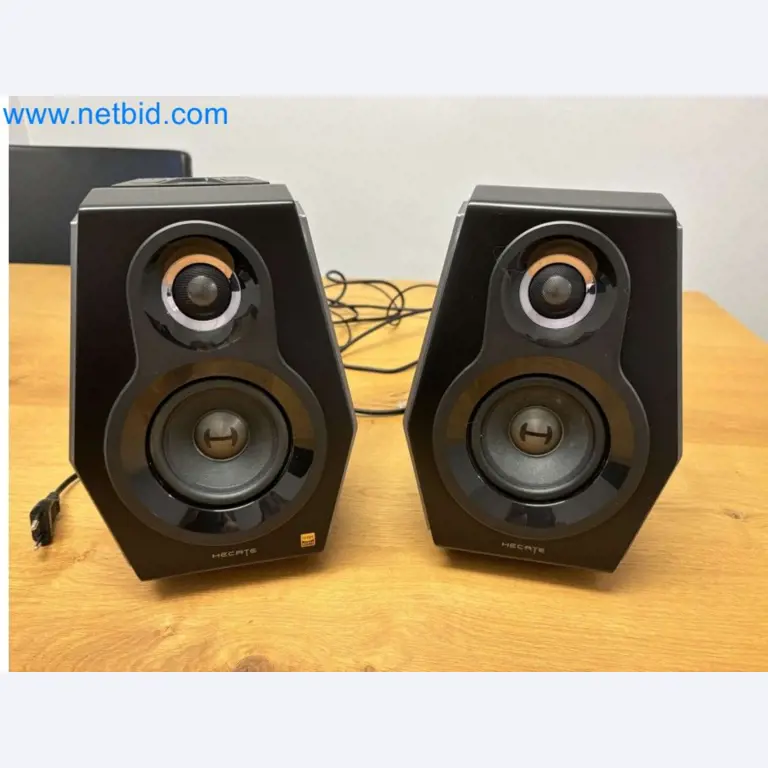 Visokokakovostni igralni računalnik z dodatki-16