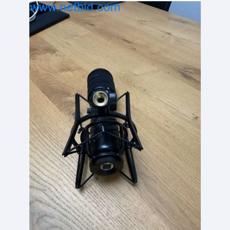 Visokokakovostni igralni računalnik z dodatki-18