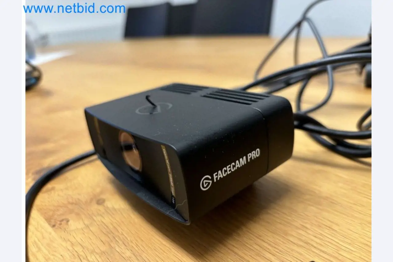 Visokokakovostni igralni računalnik z dodatki-21