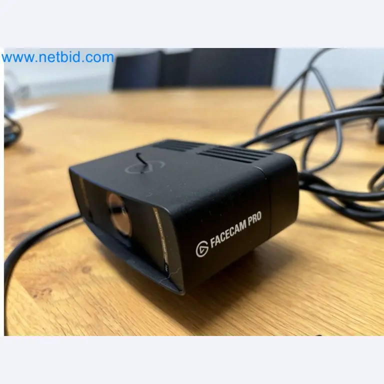 Visokokakovostni igralni računalnik z dodatki-21