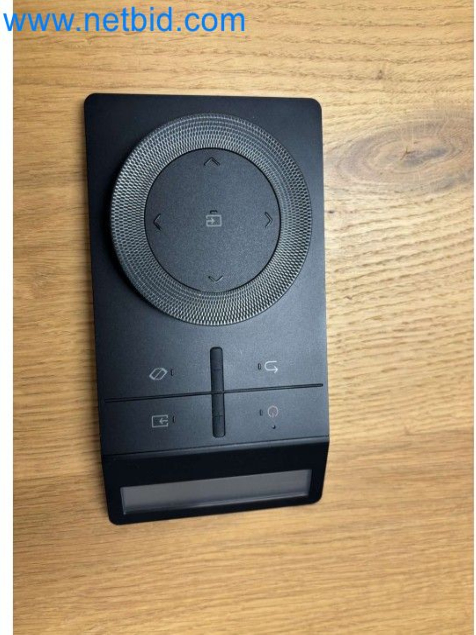 PC de jeu haut de gamme avec accessoires-24