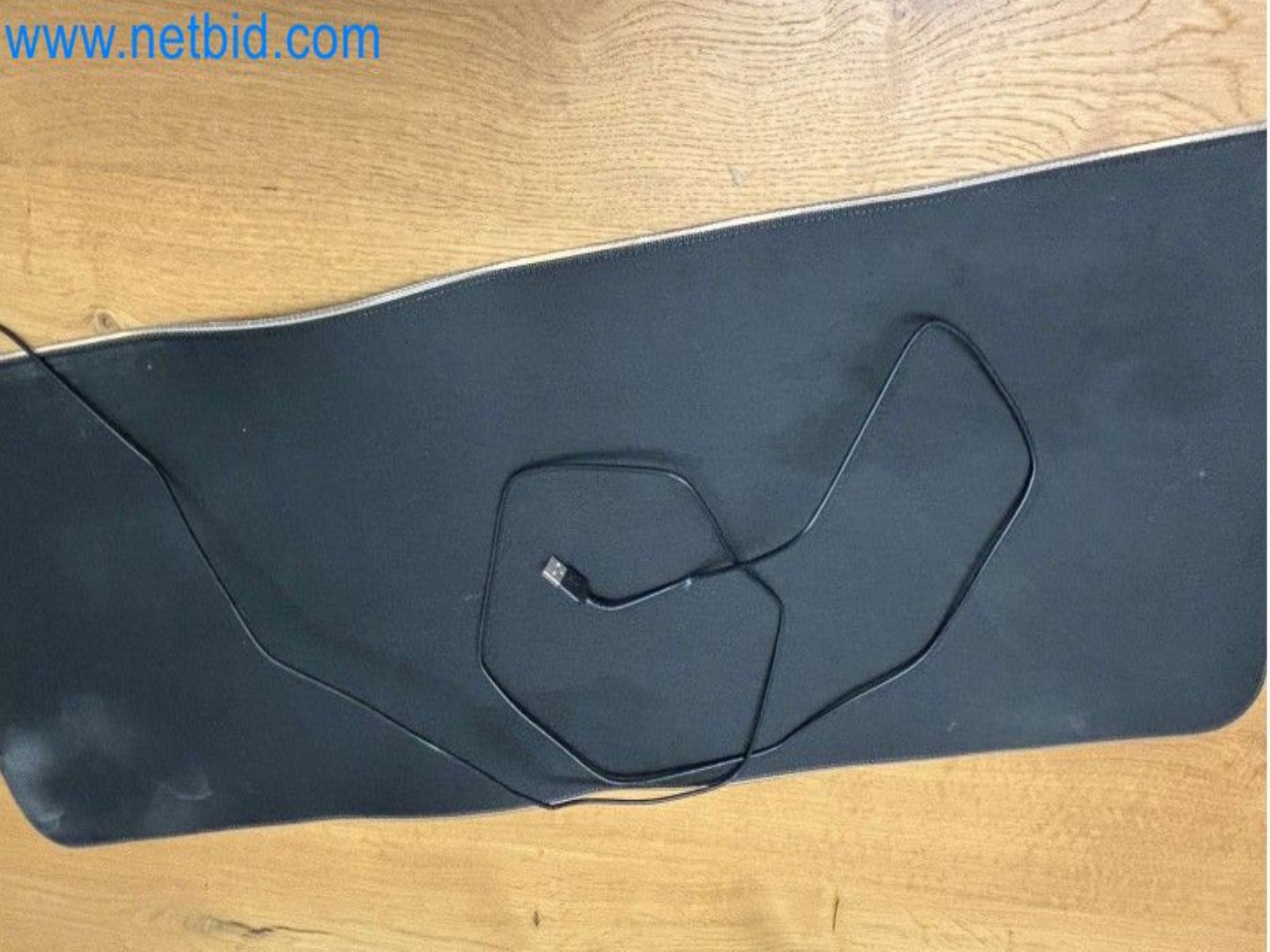 PC de jeu haut de gamme avec accessoires-32