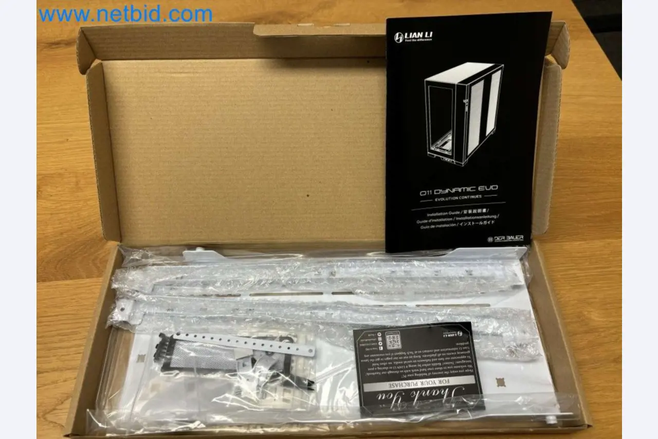 Visokokakovostni igralni računalnik z dodatki-33