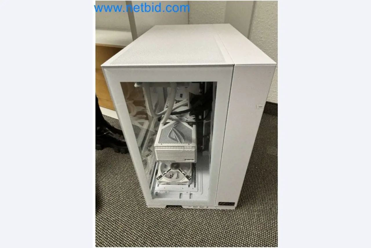 Visokokakovostni igralni računalnik z dodatki-3