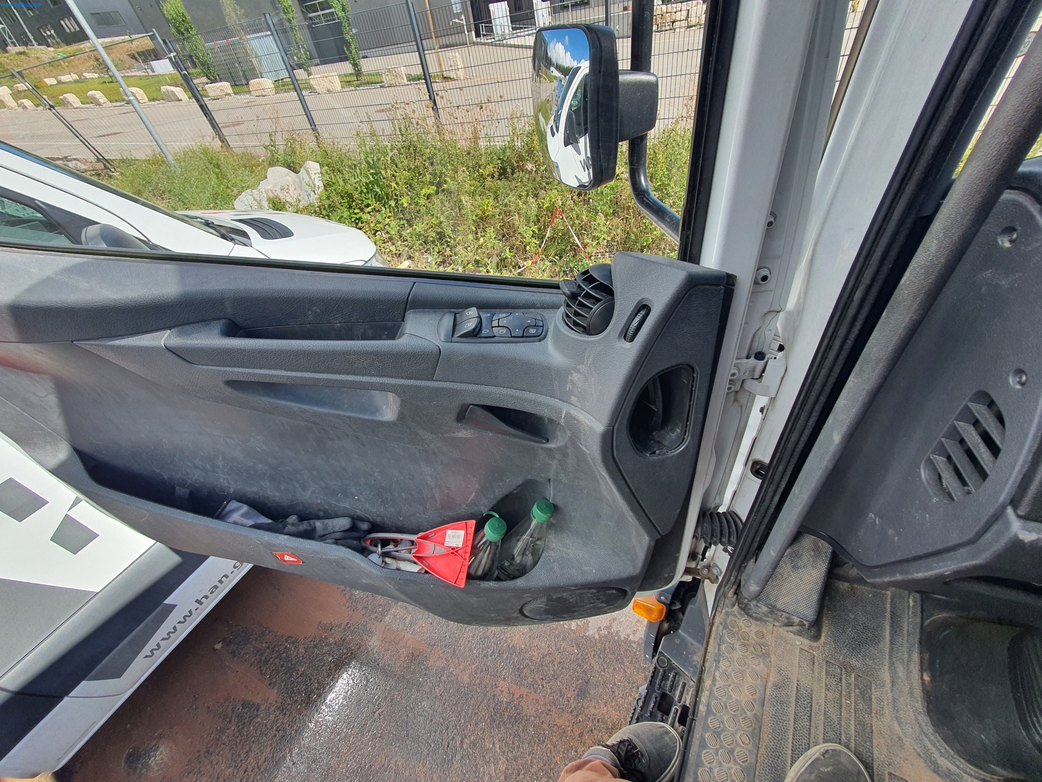 Gerüstmaterial mit Zubehör, Bauaufzug, Büro- und Edelstahlkücheneinrichtung, Bürocontainer und Bauzubehör-4