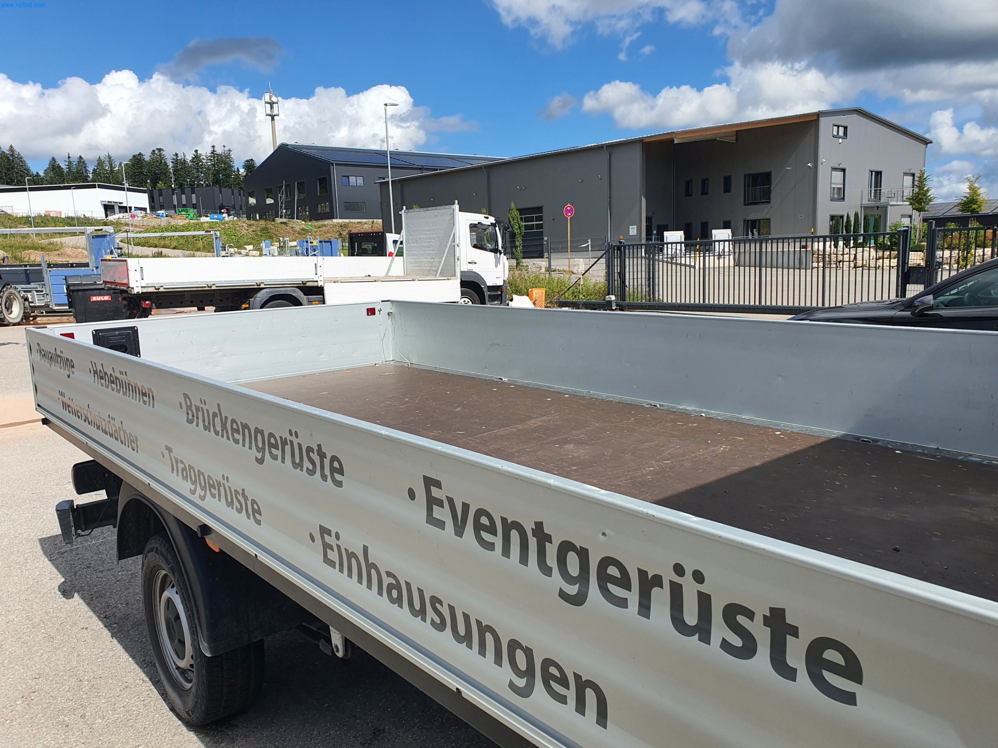 Gerüstmaterial mit Zubehör, Bauaufzug, Büro- und Edelstahlkücheneinrichtung, Bürocontainer und Bauzubehör-22