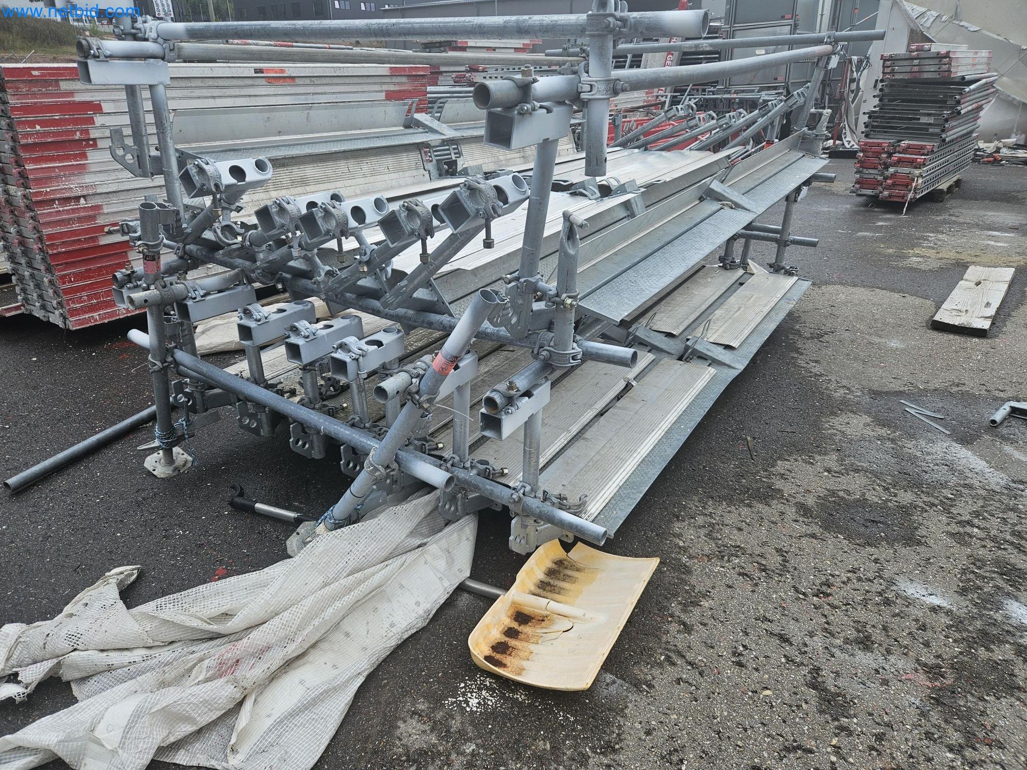 Scaffolding materials and accessories, construction elevators, office and stainless steel kitchen fixtures, office containers, and construction supplies-3