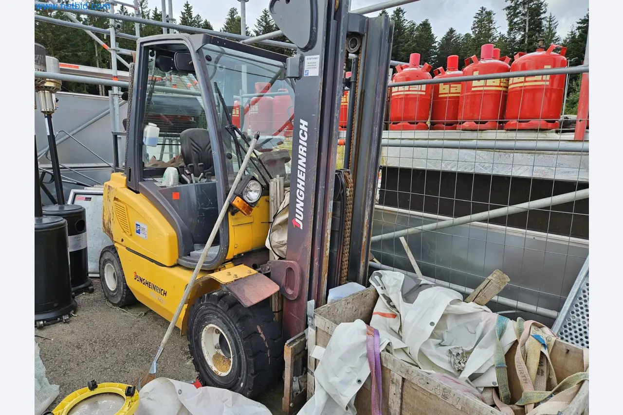 Scaffolding materials and accessories, construction elevators, office and stainless steel kitchen fixtures, office containers, and construction supplies-1