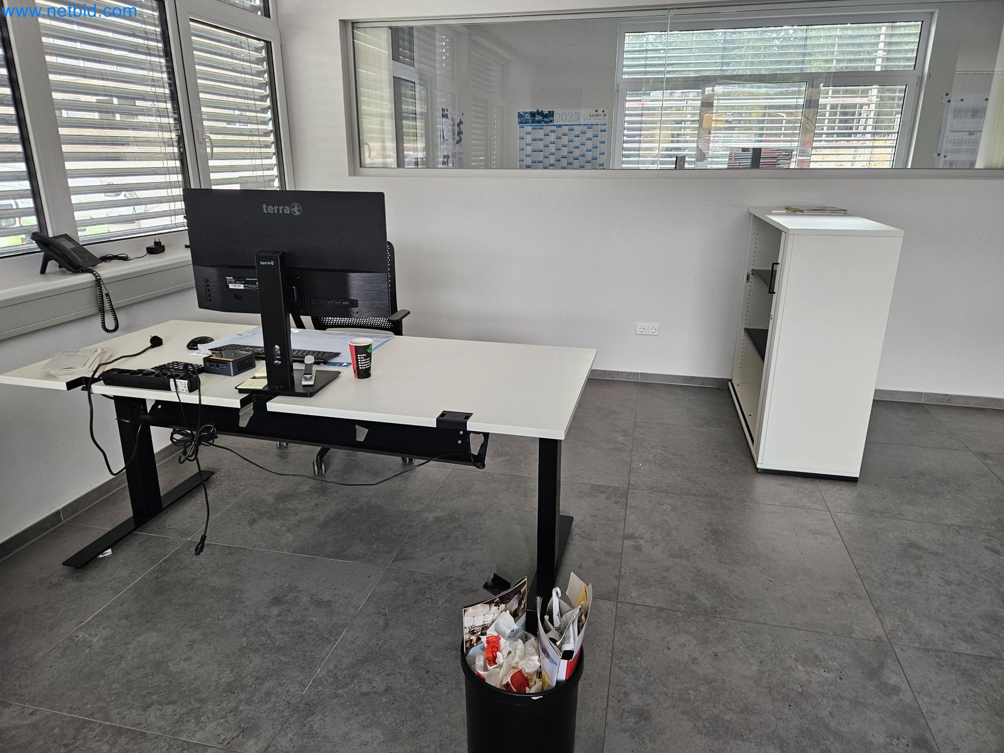 Scaffolding materials and accessories, construction elevators, office and stainless steel kitchen fixtures, office containers, and construction supplies-3