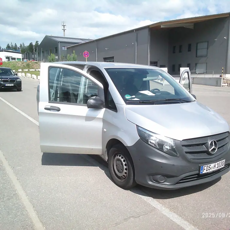 Avto (doplačilo se lahko spremeni) Mercedes-Benz Vito