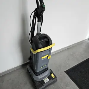 Scrubber-Vacuum Cleaner Kärcher BR 30/4 C