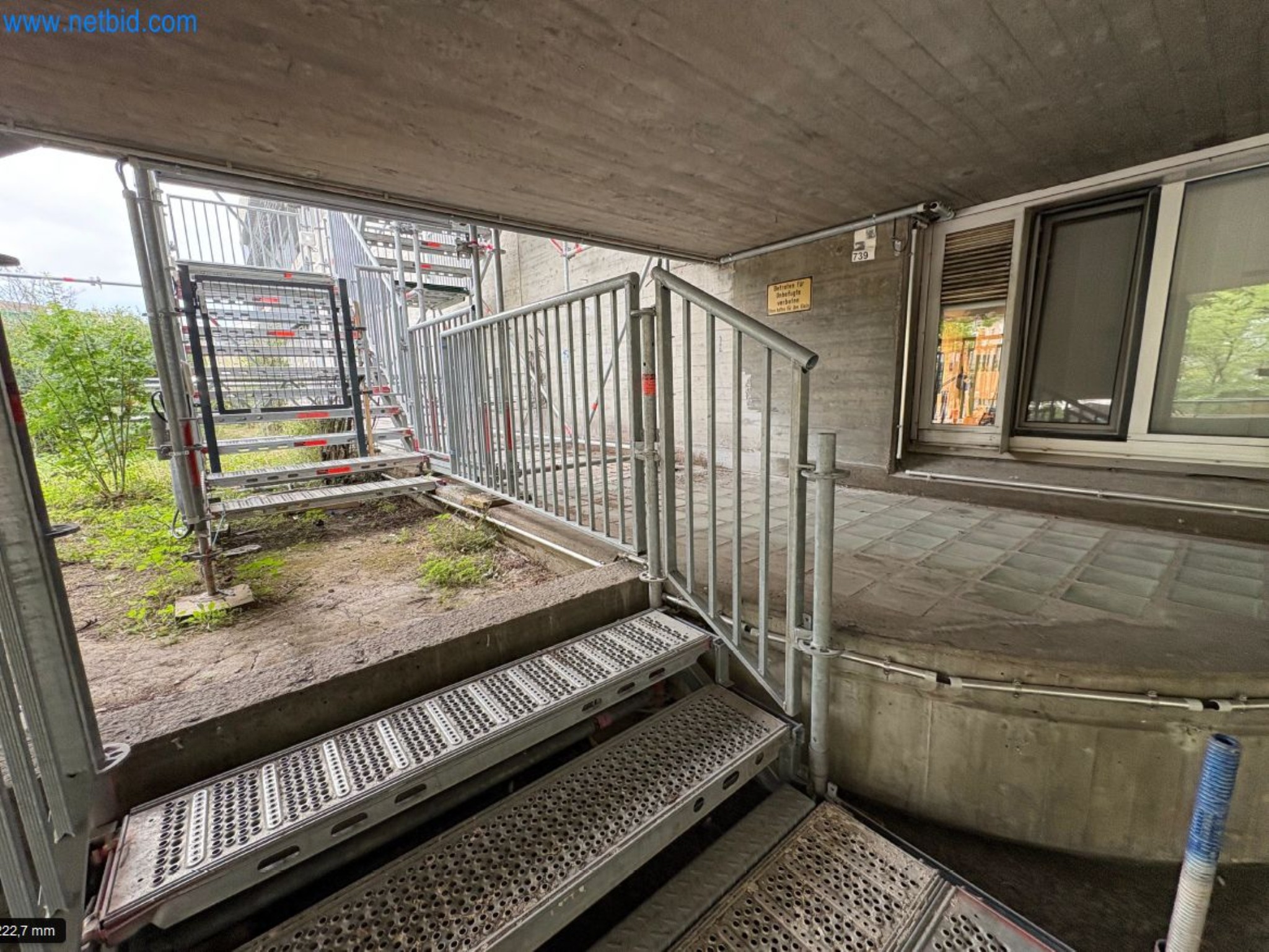 Gerüstmaterial mit Zubehör, Bauaufzug, Büro- und Edelstahlkücheneinrichtung, Bürocontainer und Bauzubehör-2