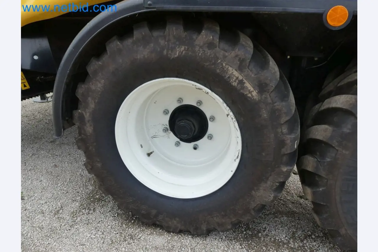 Doskonała technologia belowania z prasą rolującą New Holland 125 Combi-19