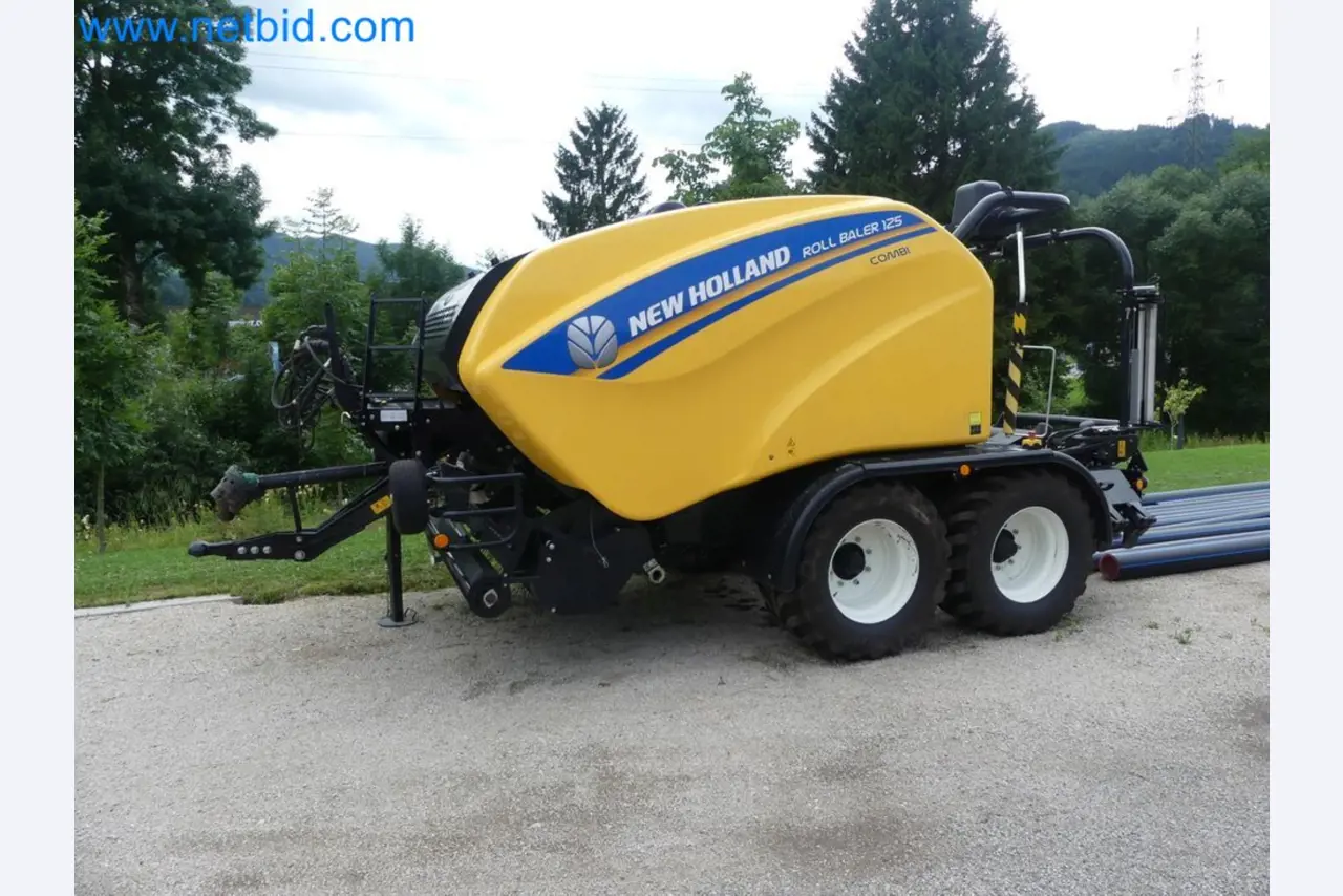 Doskonała technologia belowania z prasą rolującą New Holland 125 Combi-23