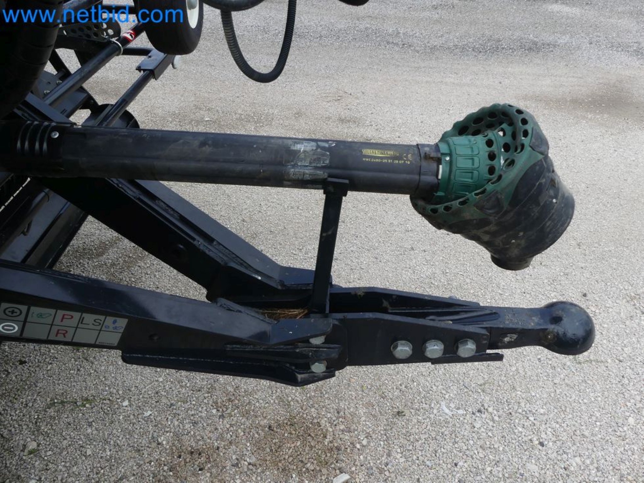 Doskonała technologia belowania z prasą rolującą New Holland 125 Combi-25