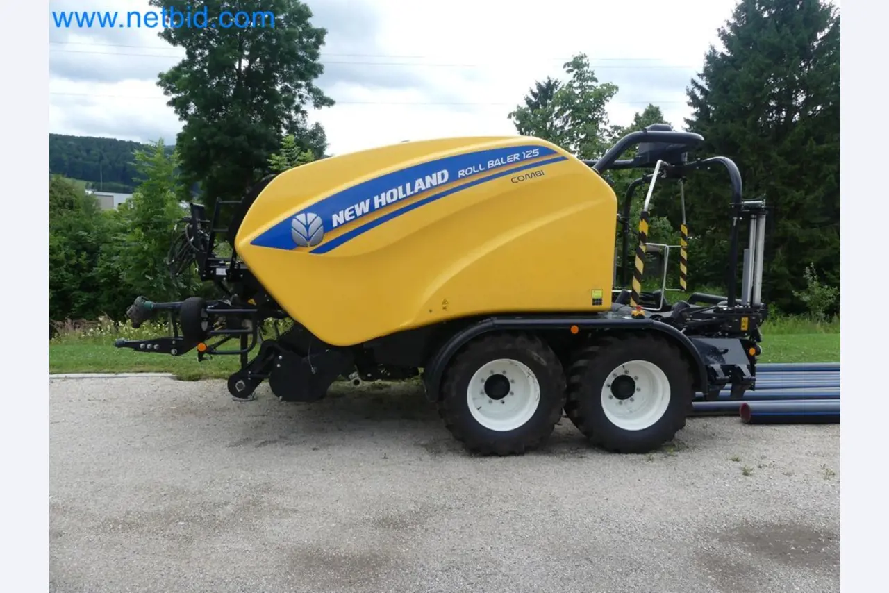Doskonała technologia belowania z prasą rolującą New Holland 125 Combi-34
