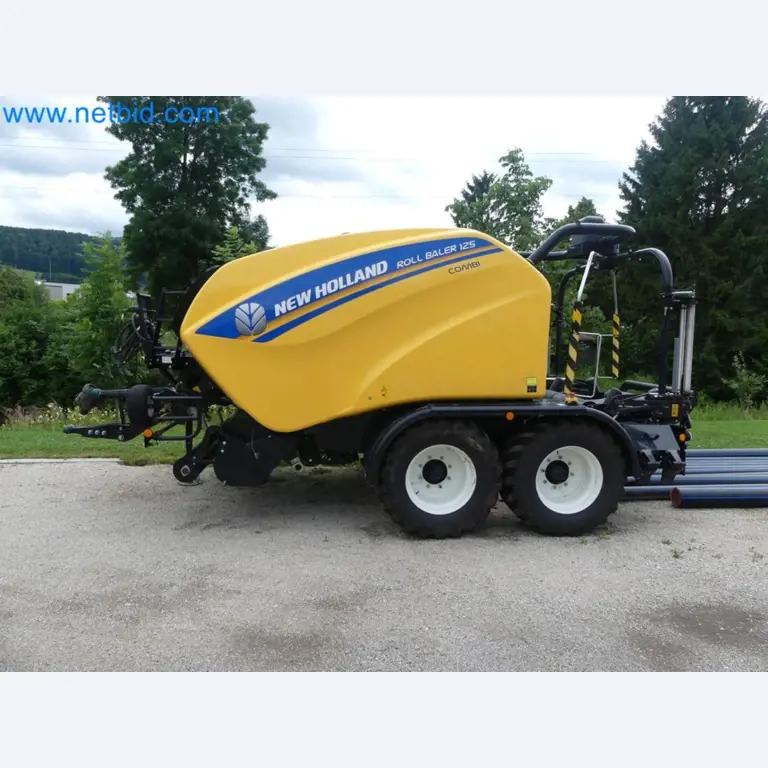 Doskonała technologia belowania z prasą rolującą New Holland 125 Combi-34