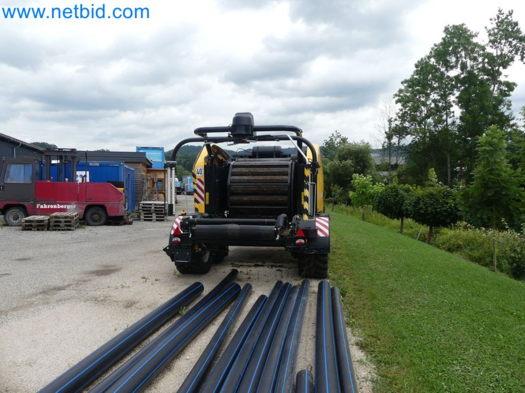 Doskonała technologia belowania z prasą rolującą New Holland 125 Combi-3