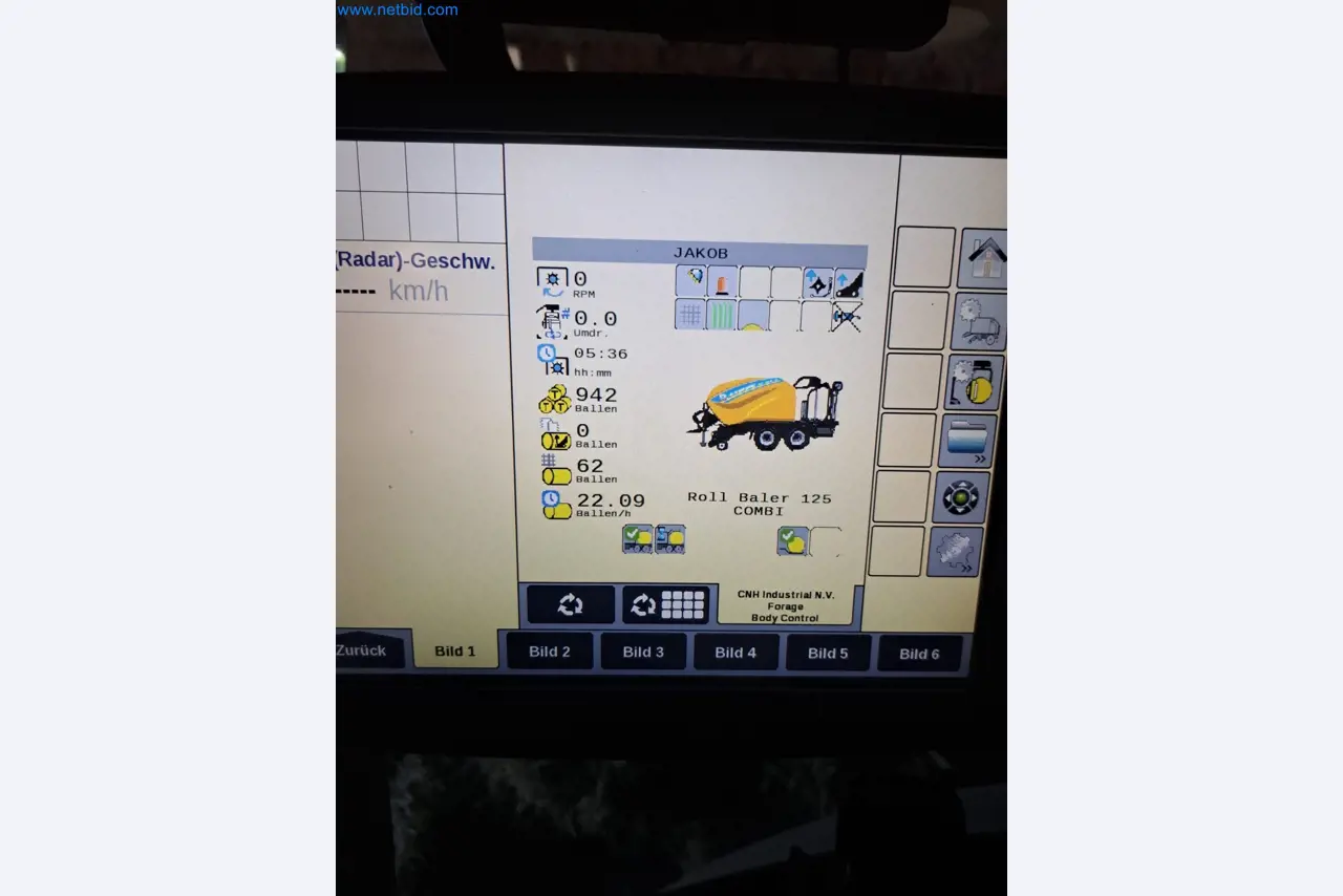 Doskonała technologia belowania z prasą rolującą New Holland 125 Combi-44