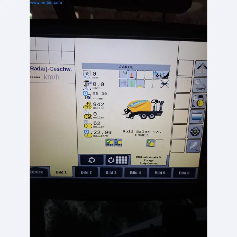 Doskonała technologia belowania z prasą rolującą New Holland 125 Combi-44