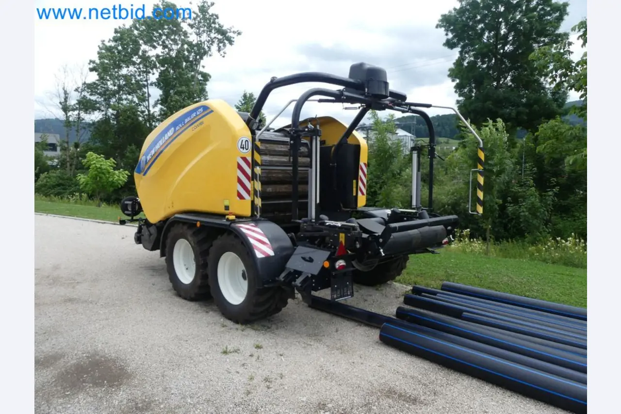 Doskonała technologia belowania z prasą rolującą New Holland 125 Combi-48