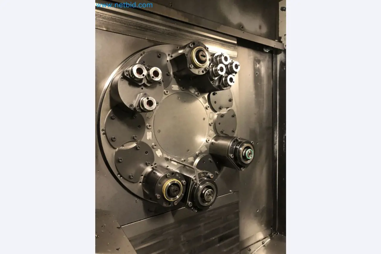 Centre d'usinage SEMA - Station CNC de haute précision-7