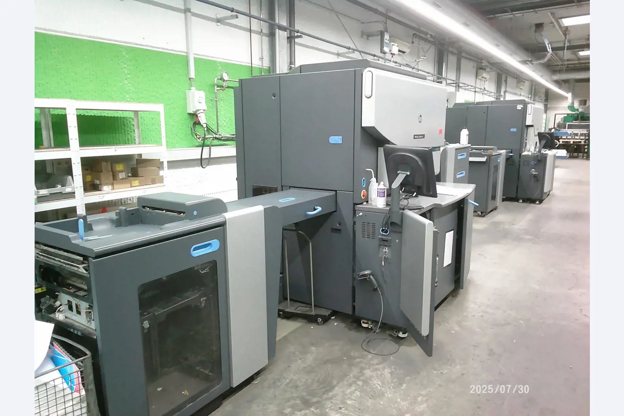 Dobrze utrzymane maszyny firmy zajmującej się drukiem offsetowym-1