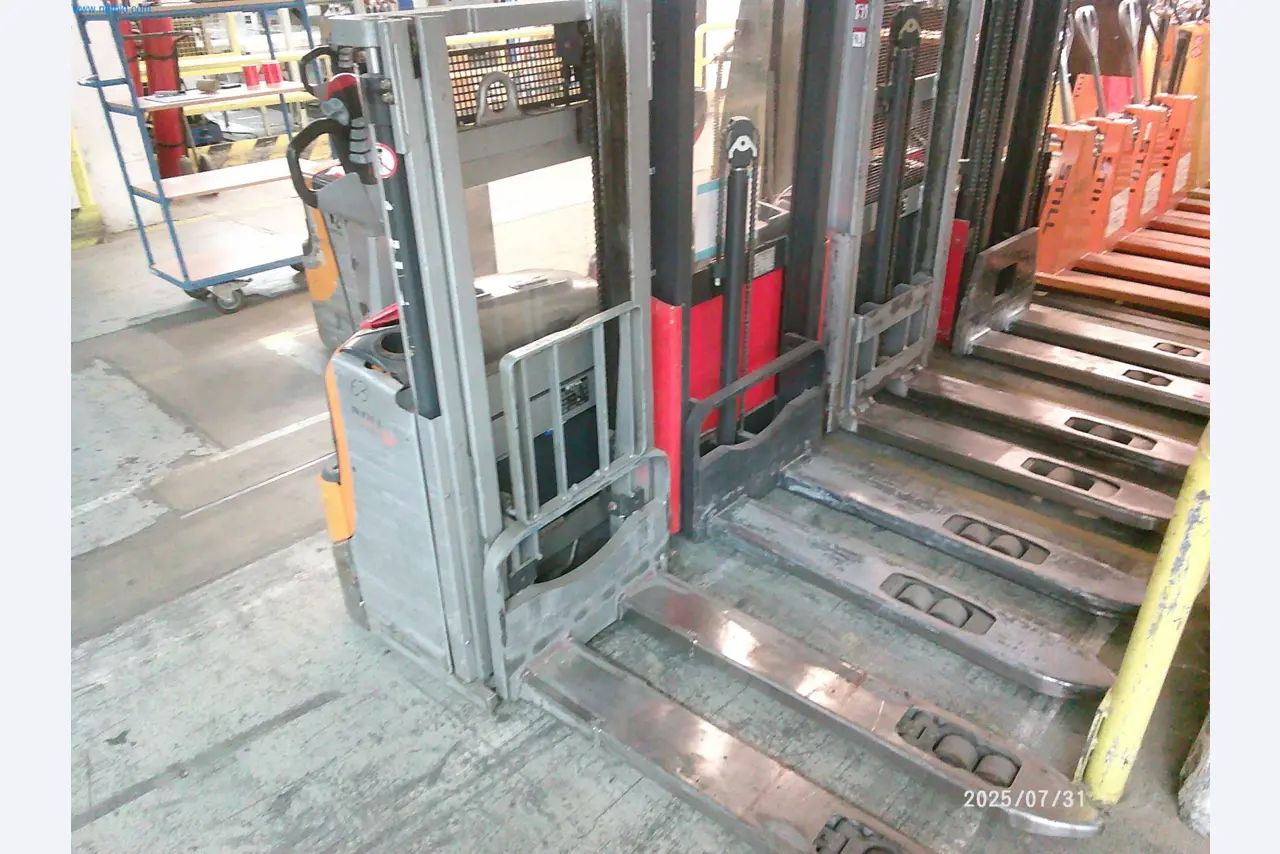 Dobrze utrzymane maszyny firmy zajmującej się drukiem offsetowym-2