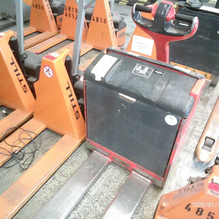 Električni paletni voziček za pešce Linde T18