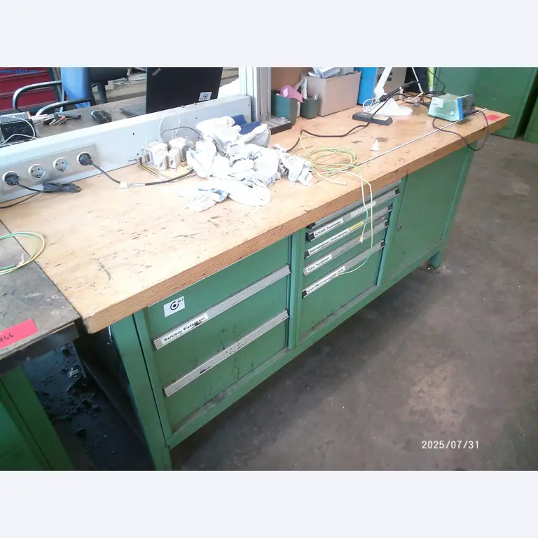 Gepflegte Maschinen einer Offset-Druckerei-4