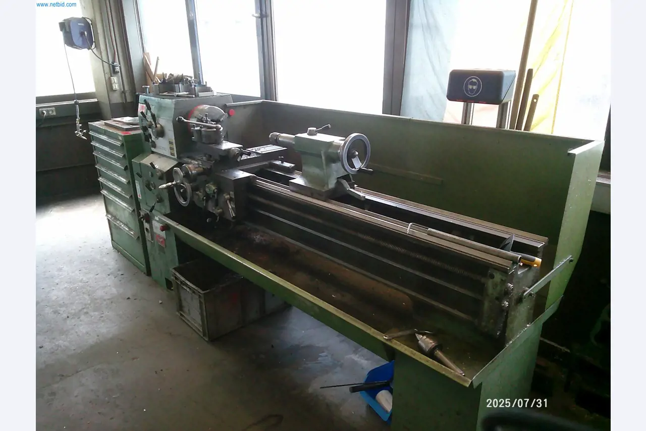 Dobrze utrzymane maszyny firmy zajmującej się drukiem offsetowym-2