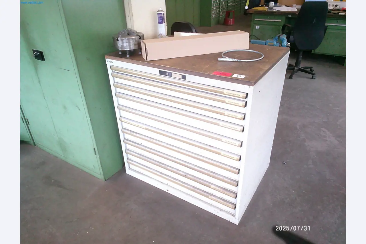 Dobrze utrzymane maszyny firmy zajmującej się drukiem offsetowym-1